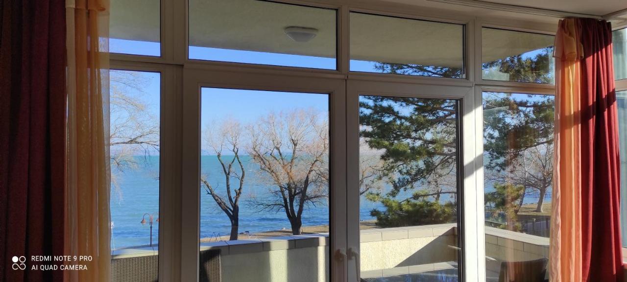 Onebeach Apartman Siófok Exteriör bild