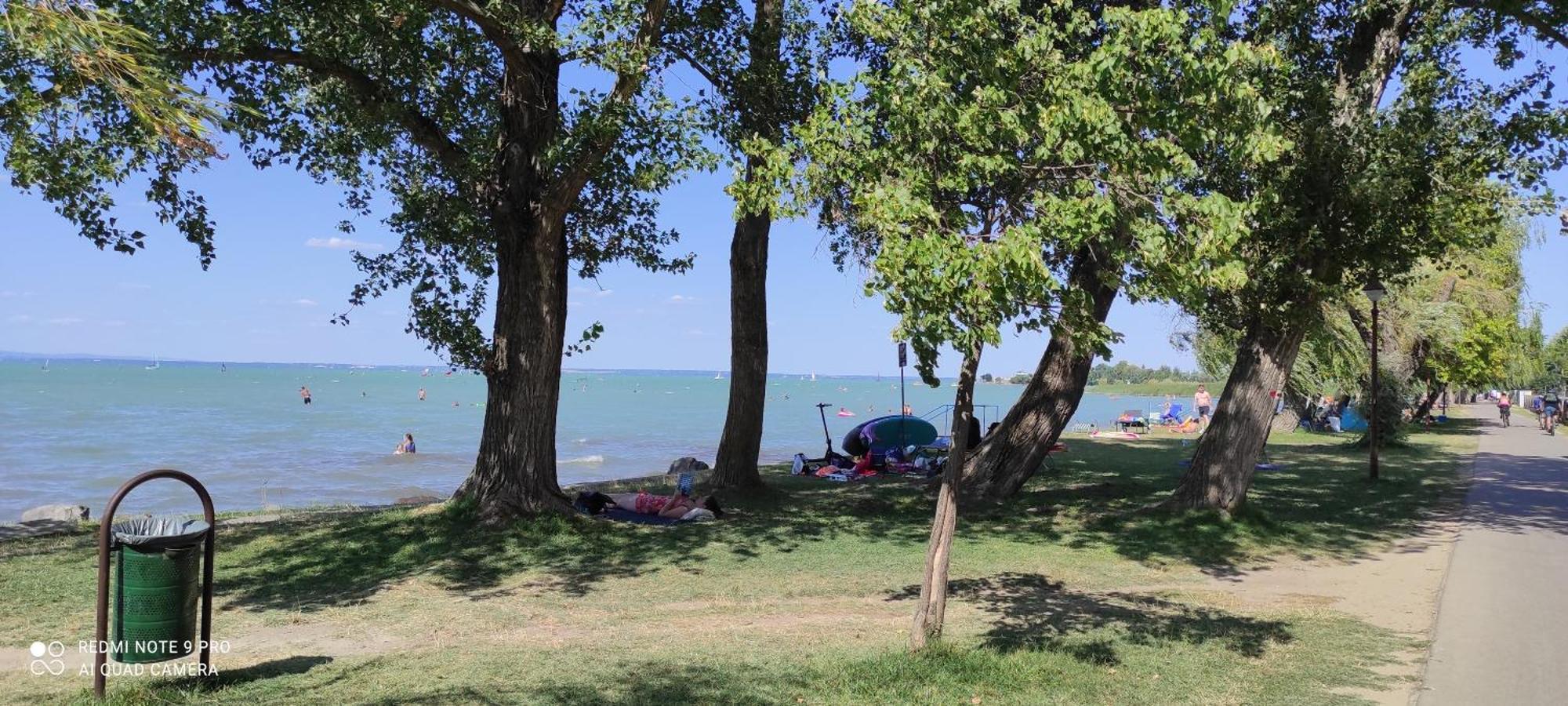 Onebeach Apartman Siófok Exteriör bild